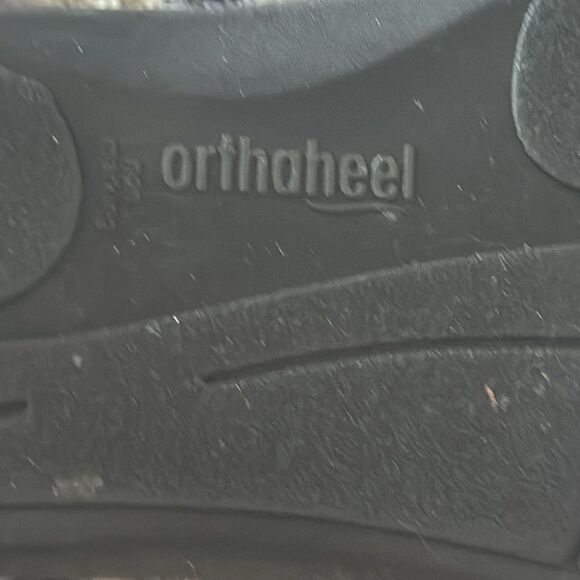 Orthaheel Relax Zebra Sandals! - Picture 4 of 8